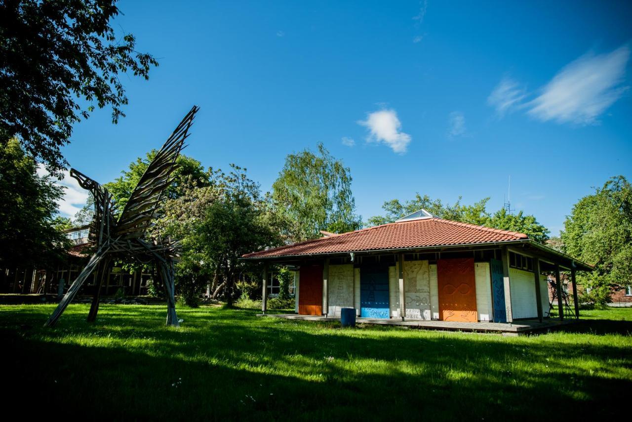 Miedzynarodowy Dom Spotkan Mlodziezy W Oswiecimiu Dış mekan fotoğraf